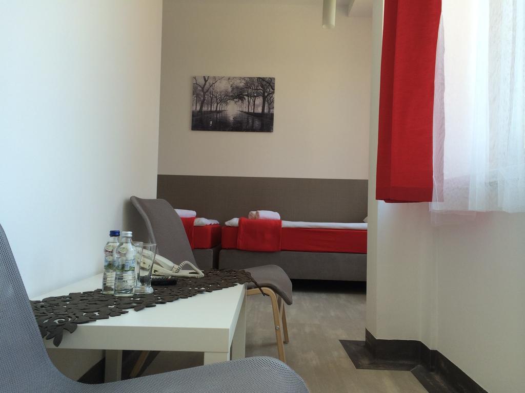 Hotel Kielce Oda fotoğraf